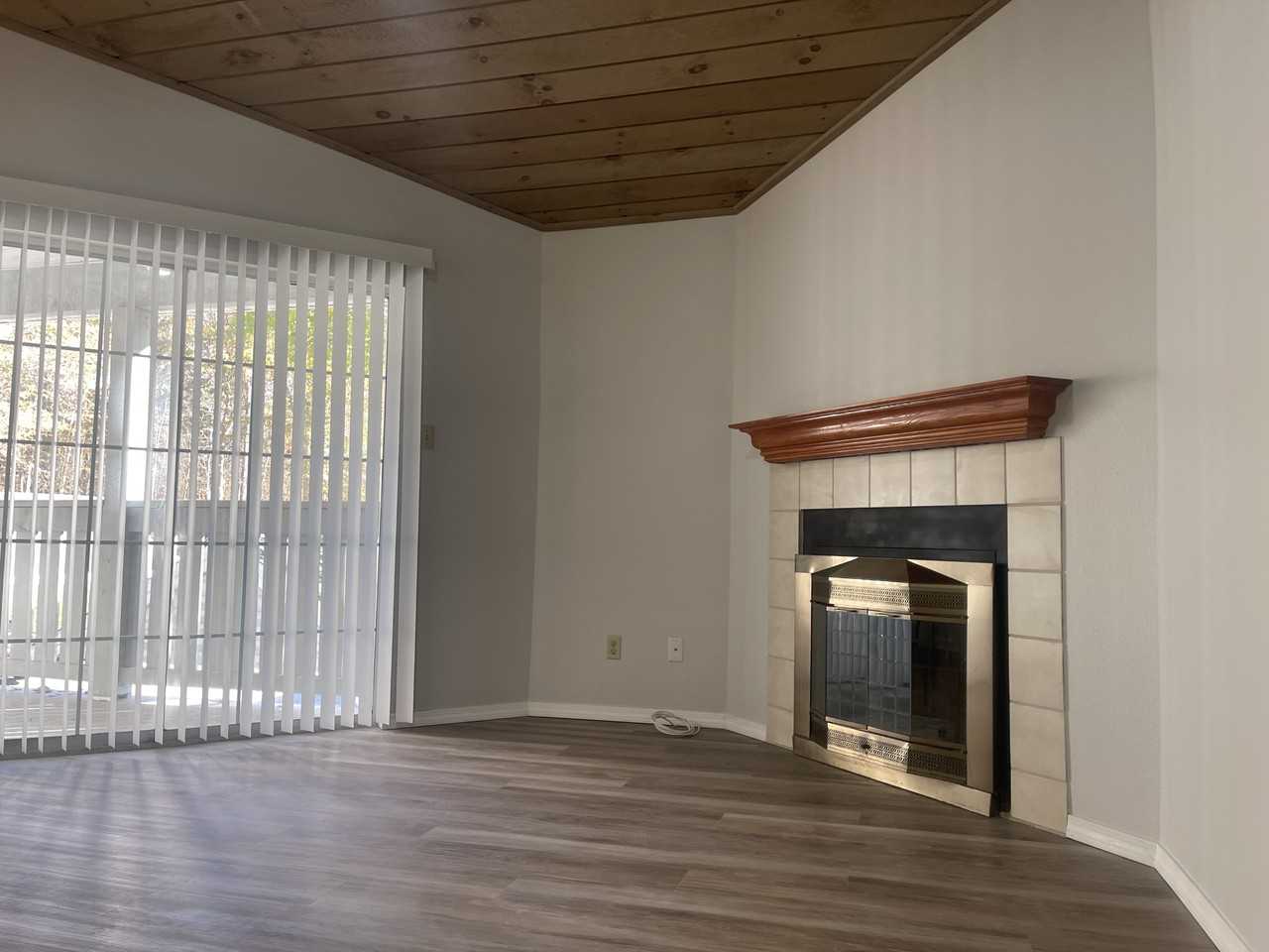 9 Chase Oaks Ct #2 - Photo 2 of 25