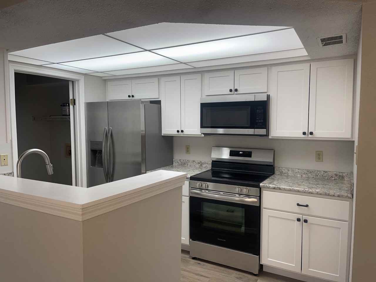 9 Chase Oaks Ct #2 - Photo 4 of 25