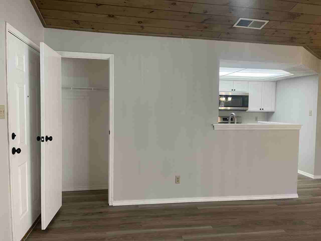 9 Chase Oaks Ct #2 - Photo 6 of 25