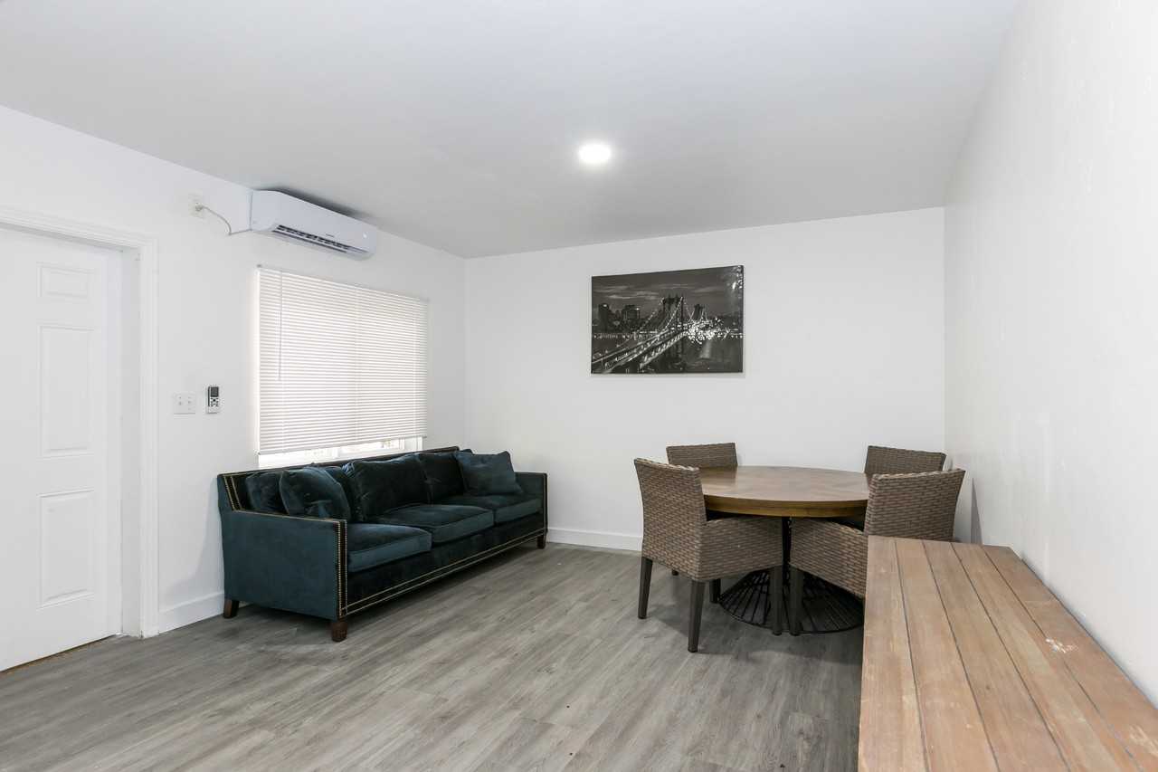 635 Sw 16th Ave #2 - Photo 2 of 7