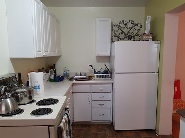 394 Brock St #3 - Photo 5 of 8