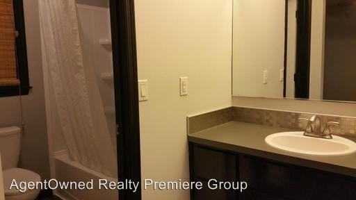 406 Cherokee Dr - Photo 2 of 9