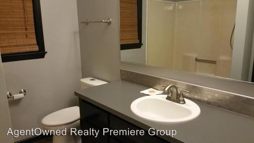 406 Cherokee Dr - Photo 3 of 9