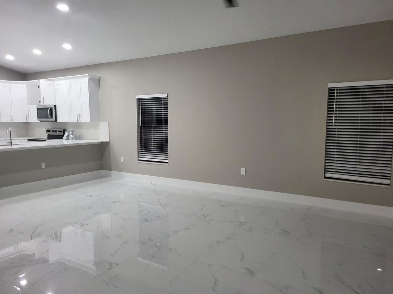 1626 Sw 15th Ave - Photo 2 of 50