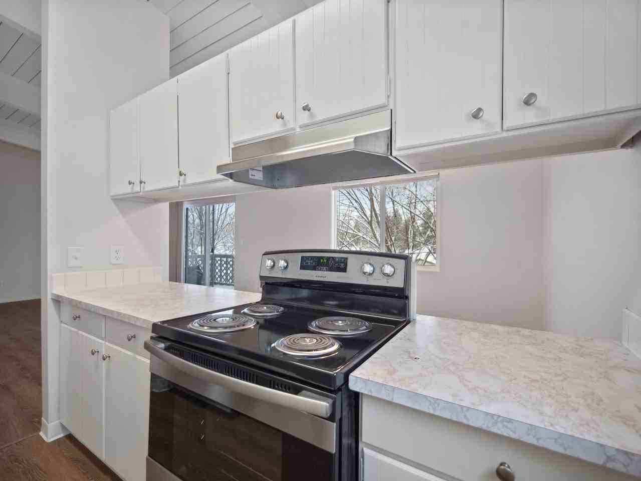 9025 E Liberty Ave - Photo 2 of 13