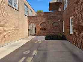 114 N. Cypress Street - Photo 1 of 1