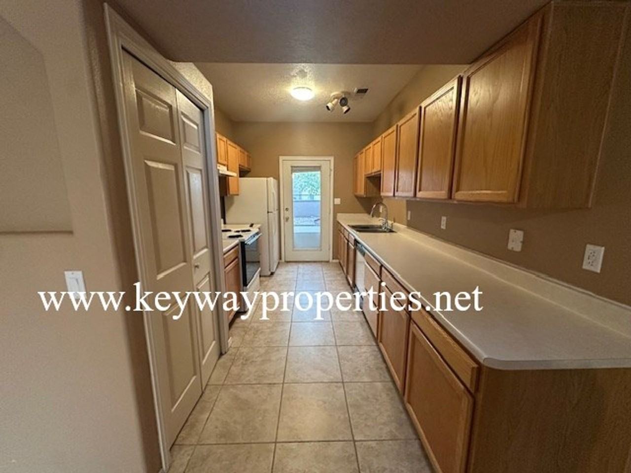 10420 Gutierrez Rd Ne - Photo 5 of 10