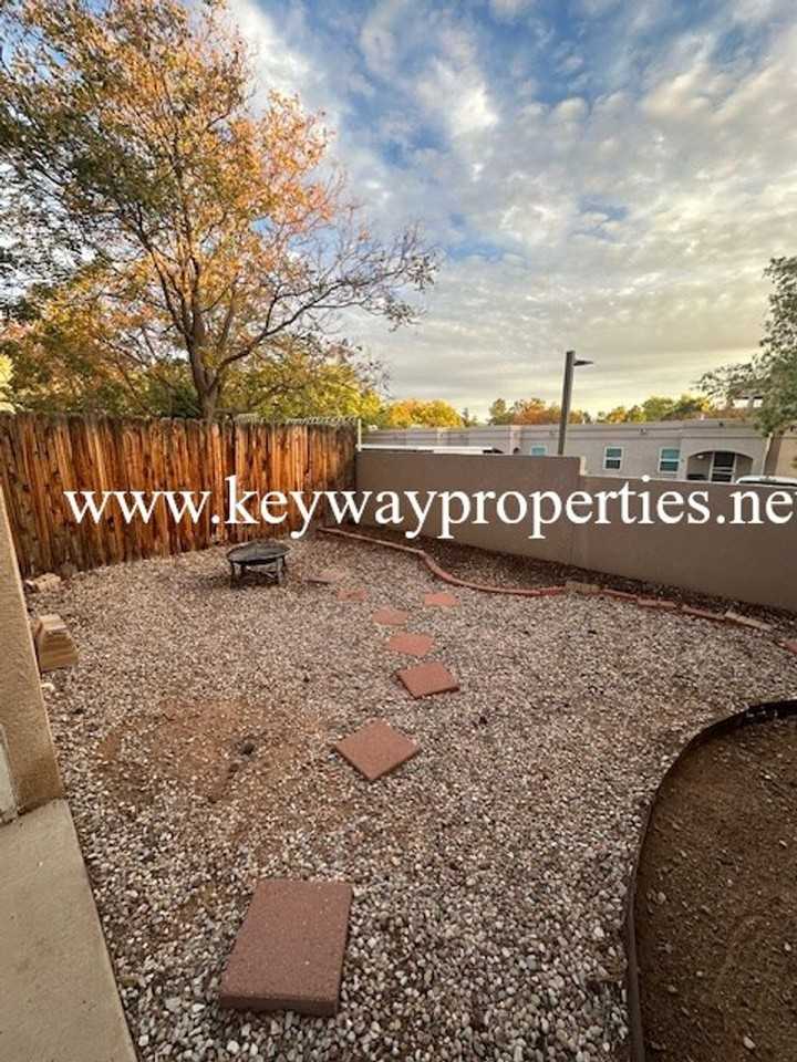 10420 Gutierrez Rd Ne - Photo 7 of 10