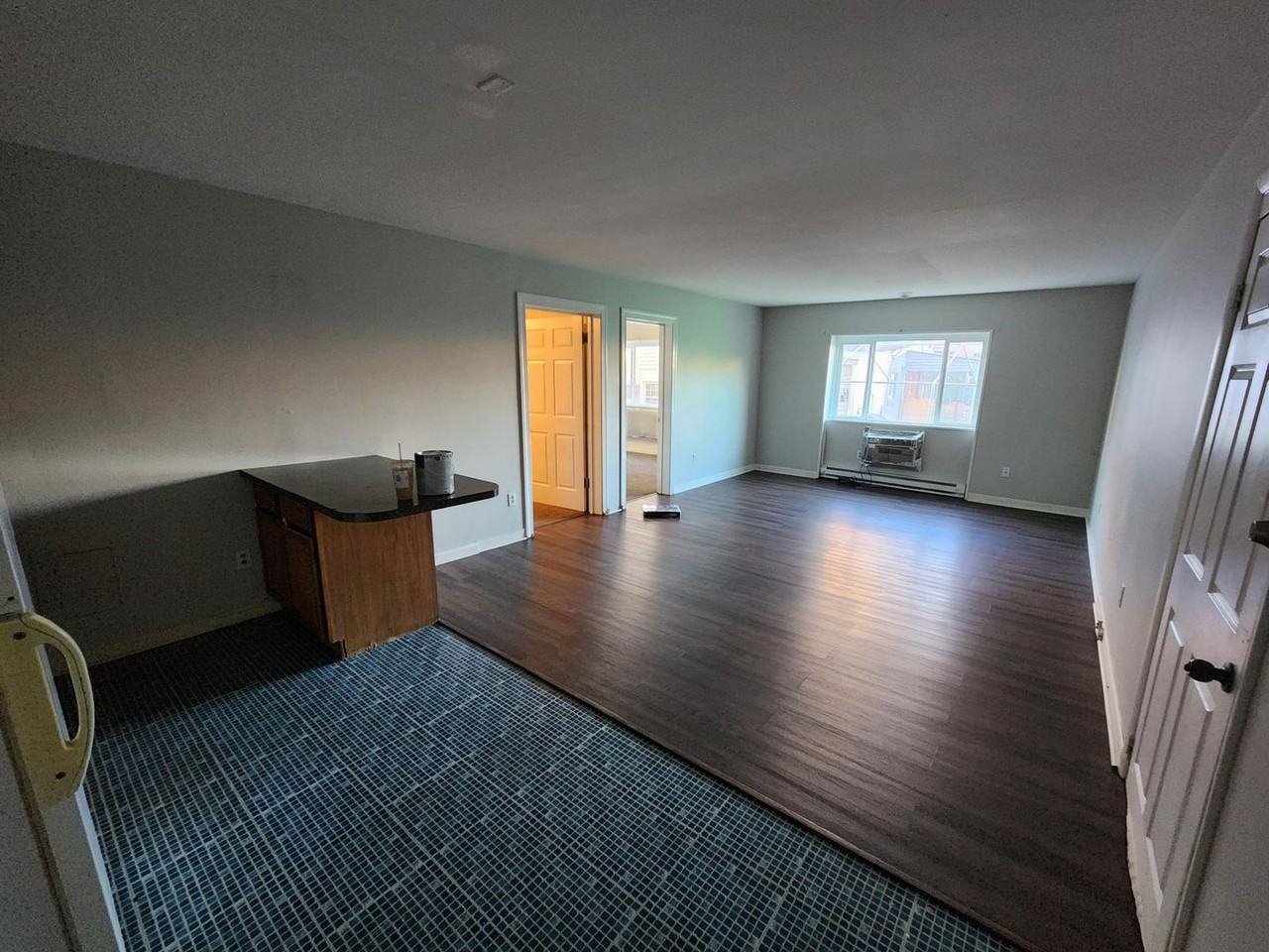 1217 Moss St - Photo 3 of 20
