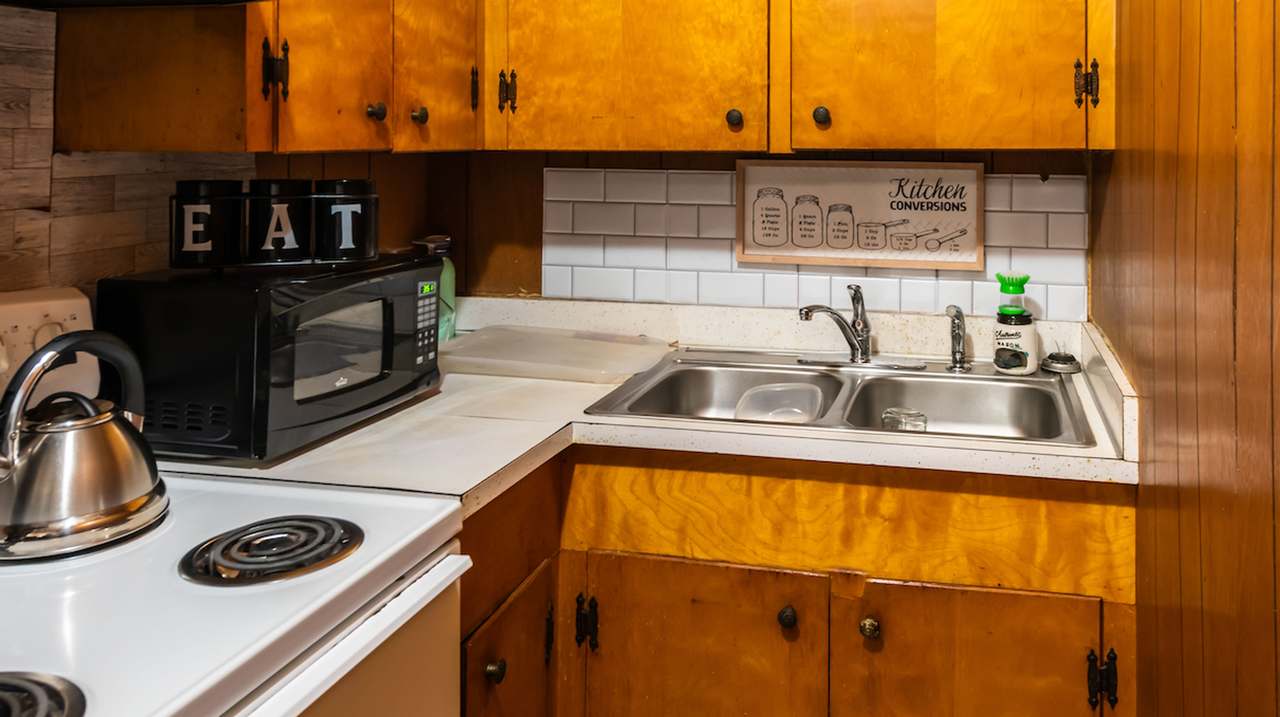 Tamerlane Apartment Homes - Photo 2 of 4