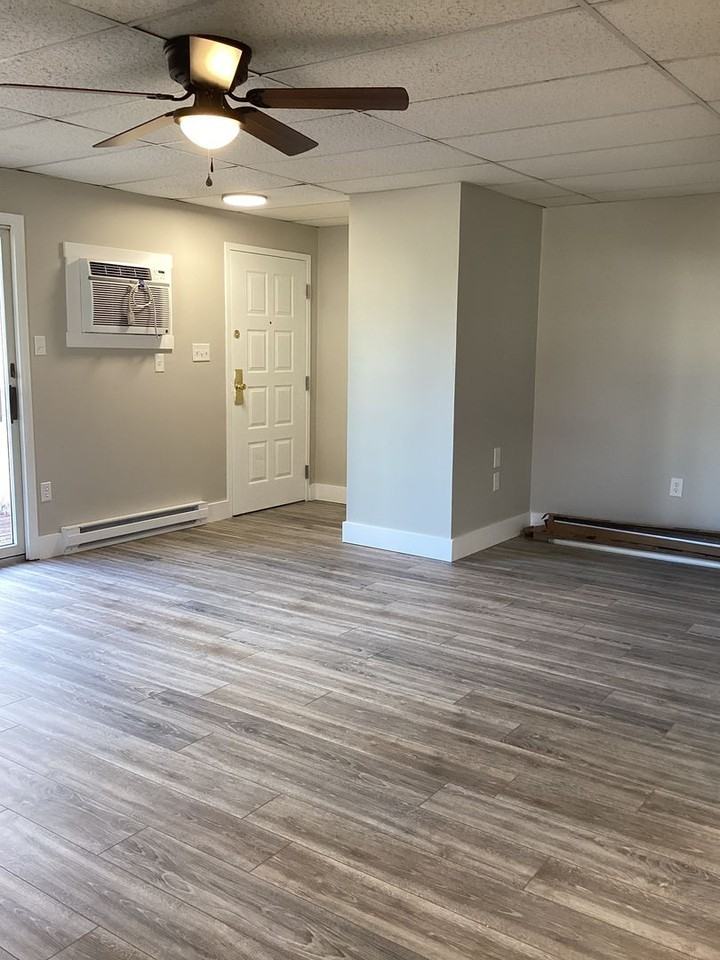 276 W 2nd St - Photo 5 of 19