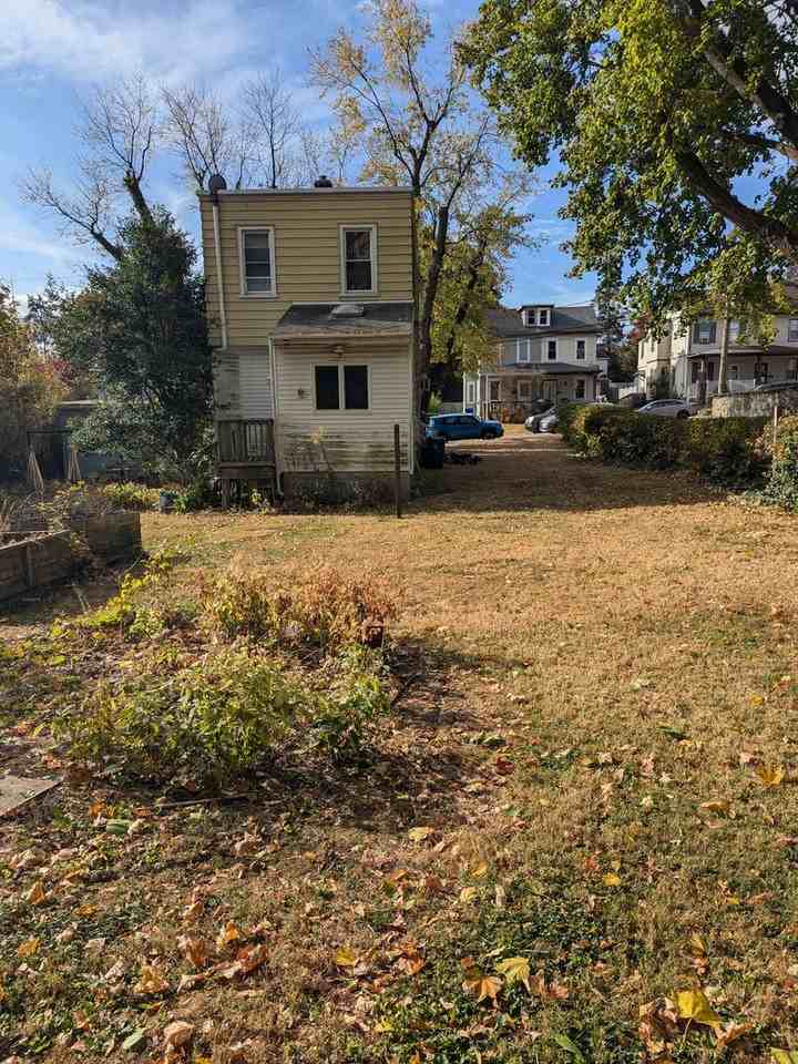 119 Jefferson Ave - Photo 2 of 30