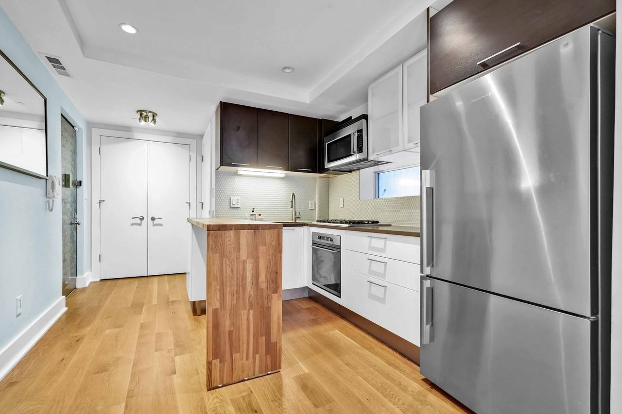 351 S 3rd St ##1c - Photo 2 of 24