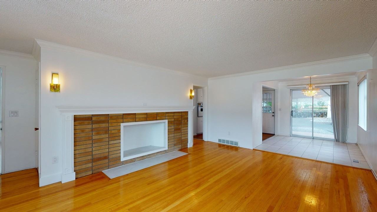 10326 51st Ave S - Photo 3 of 49