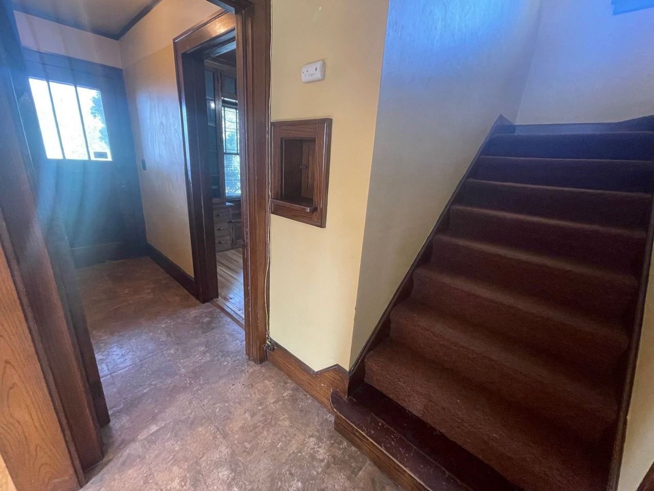 414 N 19th Ave E - Photo 5 of 28