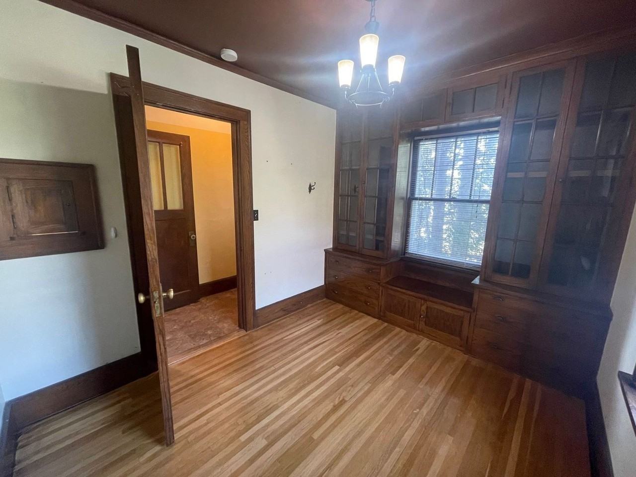 414 N 19th Ave E - Photo 6 of 28