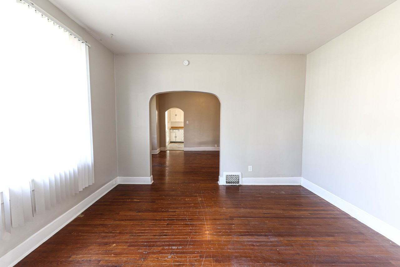1500 S Morton Ave - Photo 2 of 13