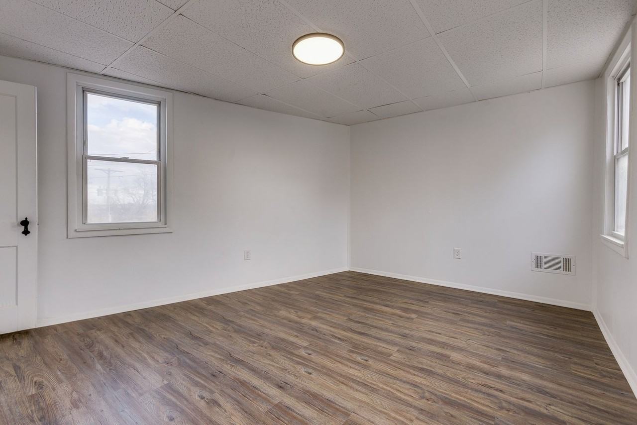 1931 Arlington Ave - Photo 7 of 14