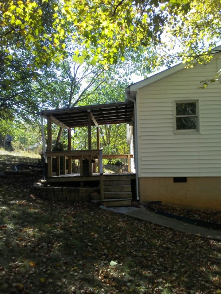 26 Hook Ln - Photo 4 of 20