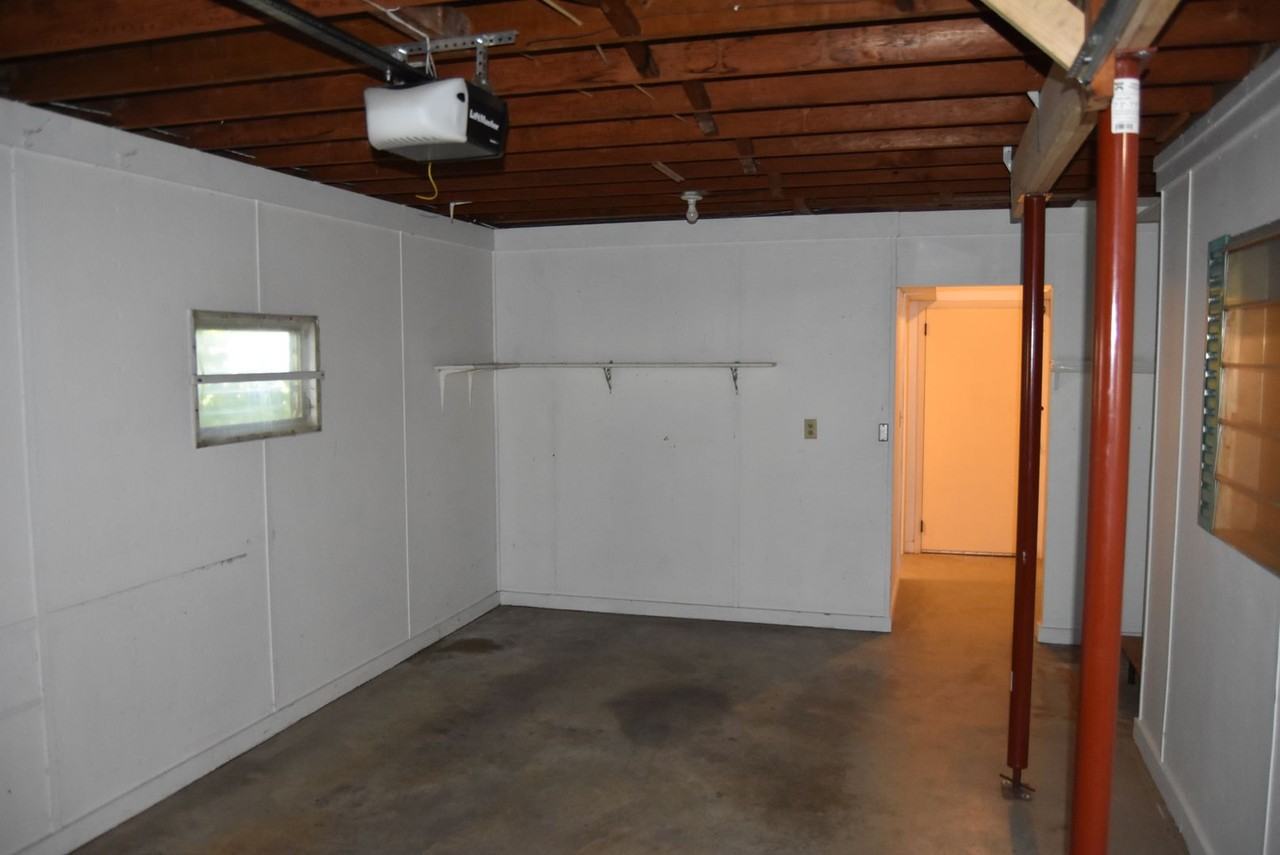 1551 Broadway - Photo 2 of 15