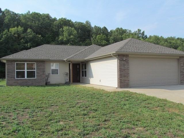 124 Valley Way - Photo 2 of 38