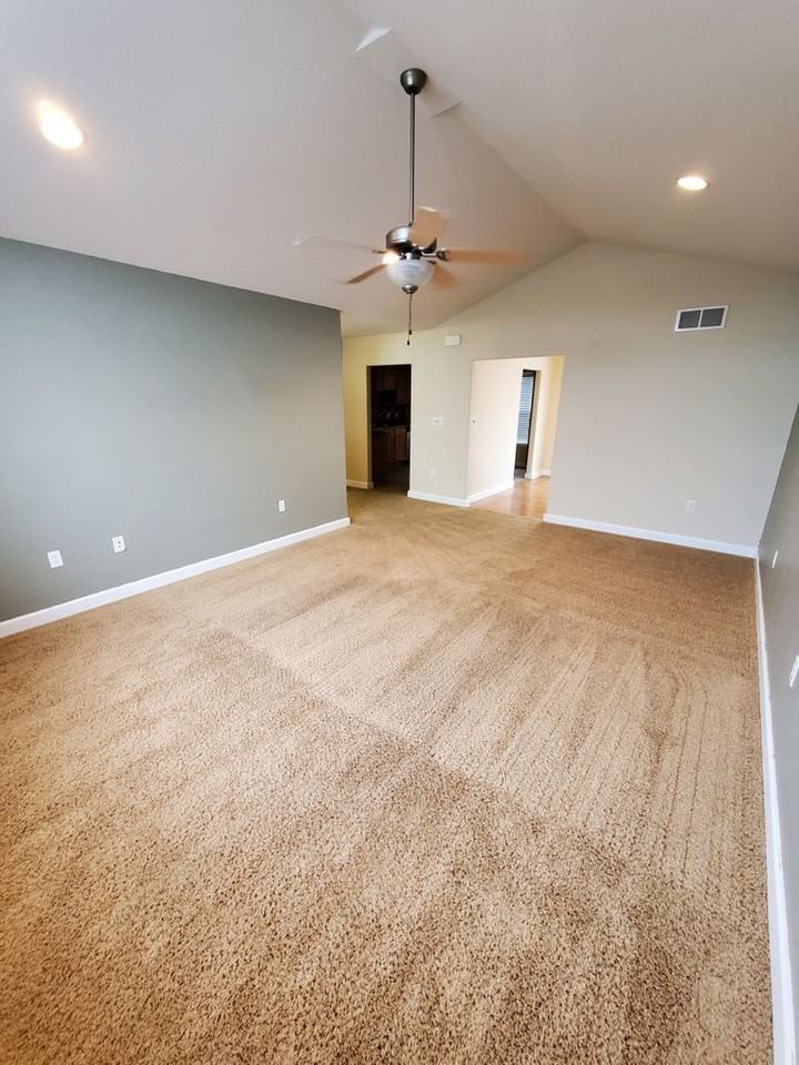 21753 Leonard Ln - Photo 3 of 33