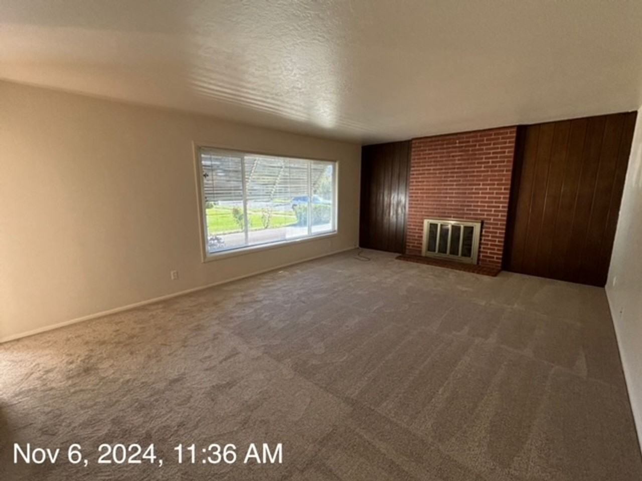 1124 Webster St - Photo 3 of 13