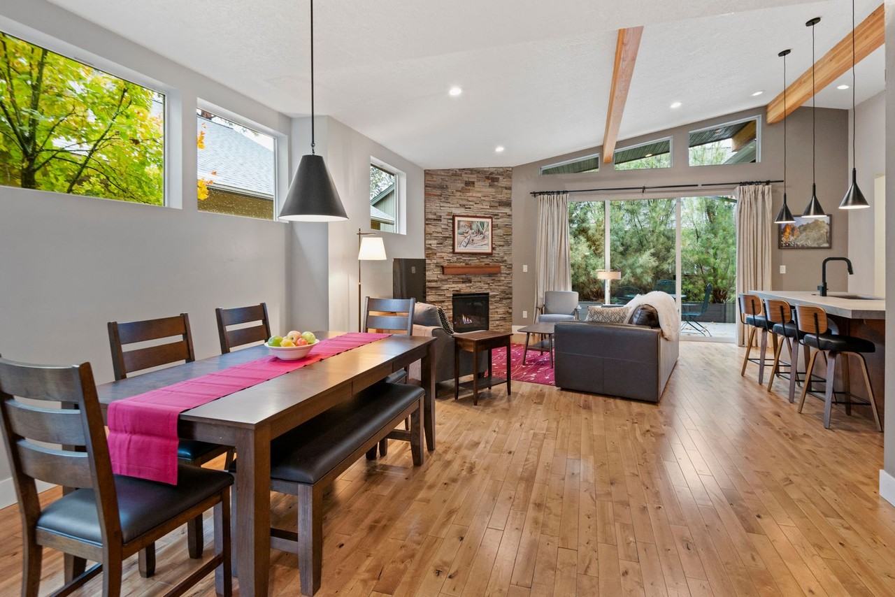 20026 Millcrest Pl - Photo 4 of 24