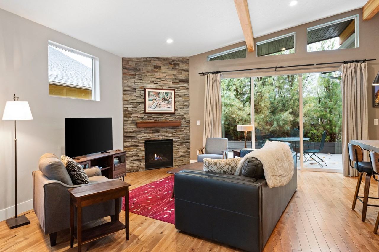 20026 Millcrest Pl - Photo 6 of 24