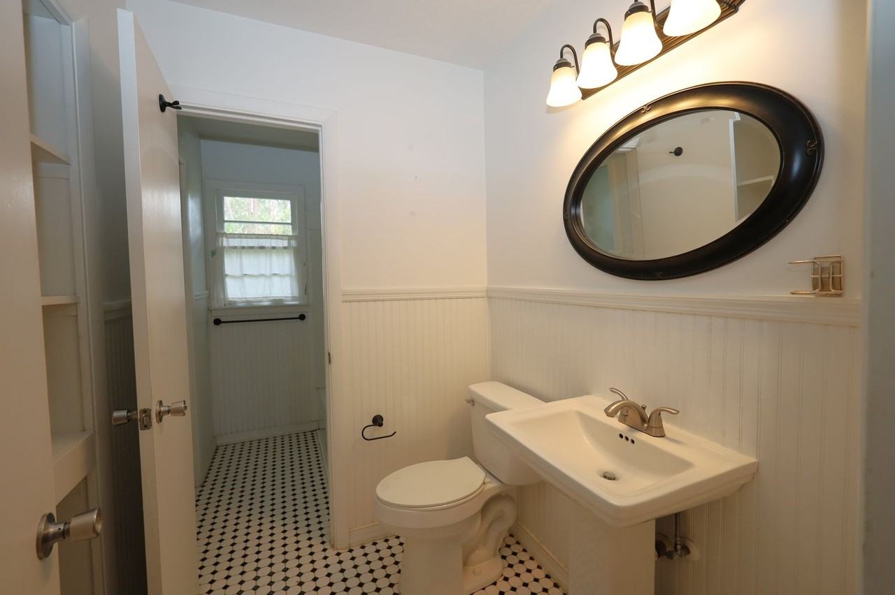609 E Stanfill St - Photo 6 of 12