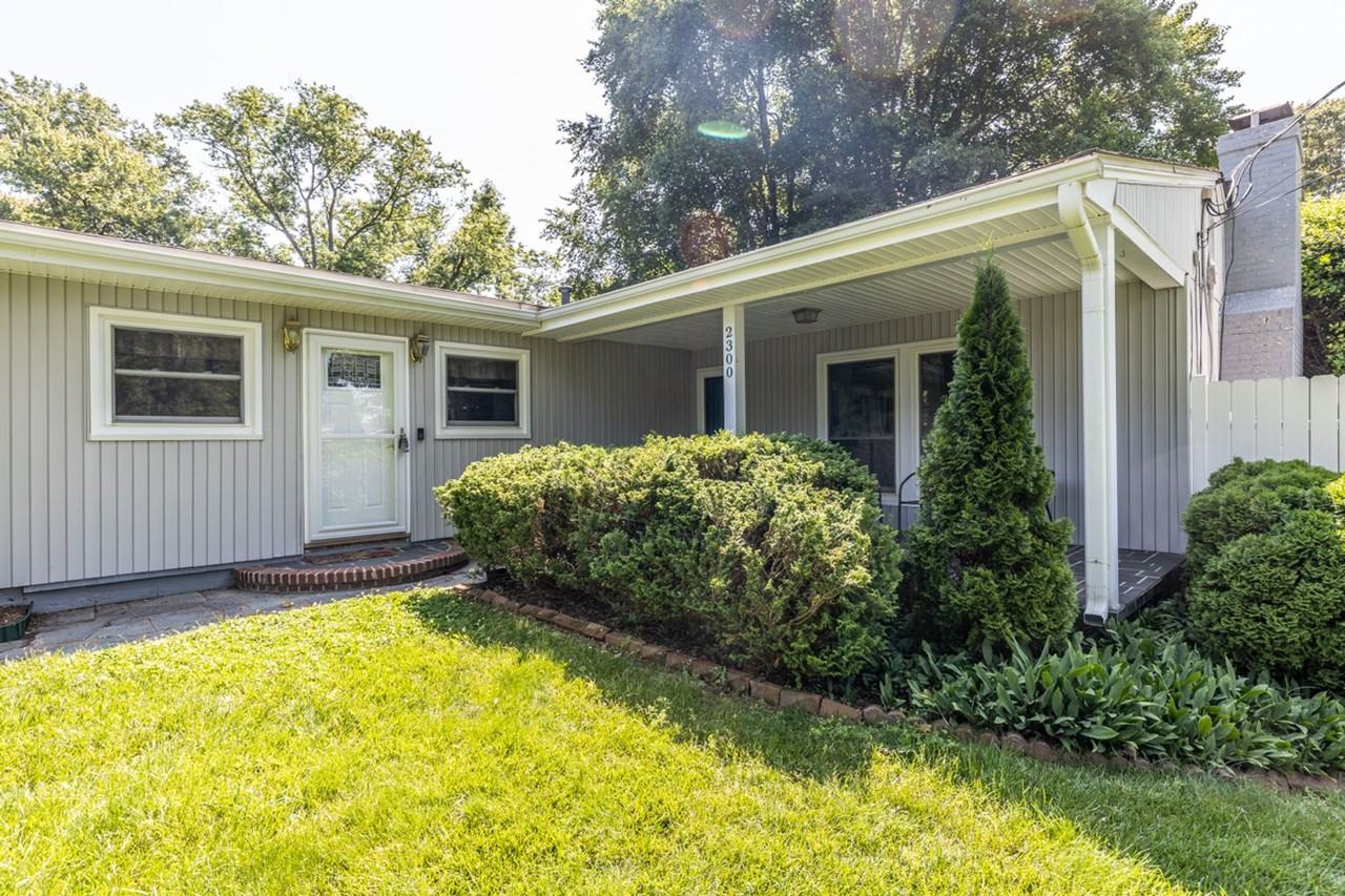 2300 Tarleton Dr - Photo 2 of 43