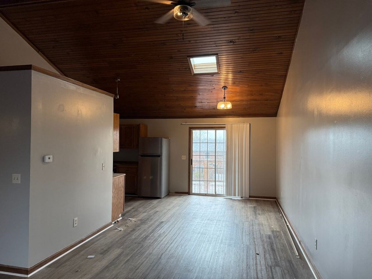 101 Gary Ct - Photo 2 of 8