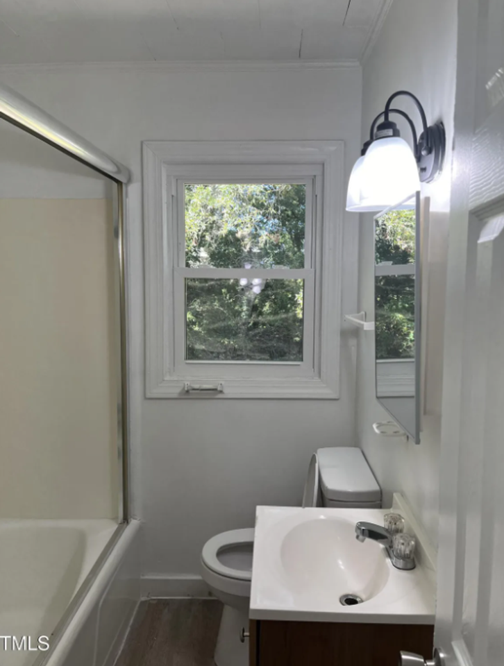 720 Ford St - Photo 4 of 16