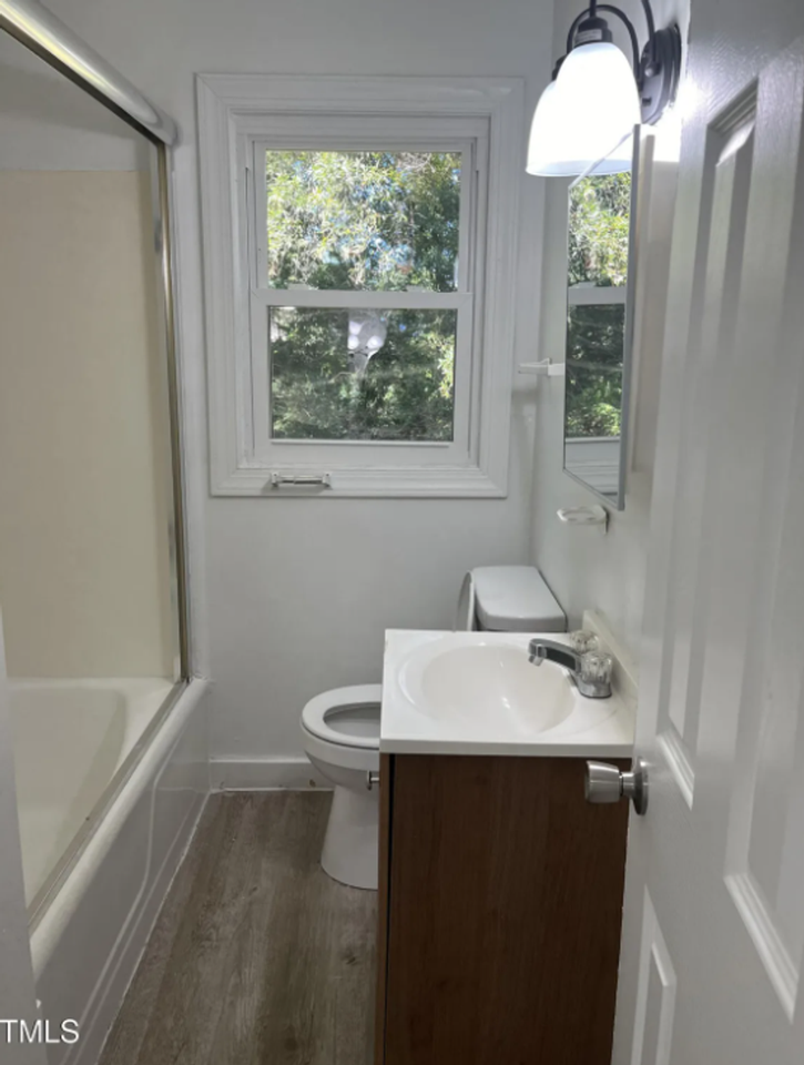 720 Ford St - Photo 5 of 16