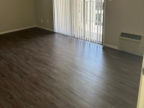 950 Palmbrook Dr - Photo 4 of 7