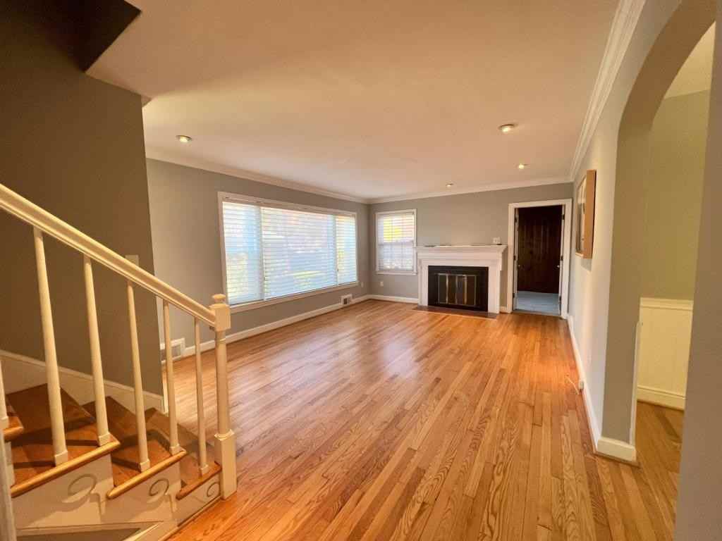 9509 Monroe St - Photo 2 of 25
