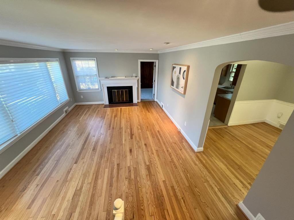 9509 Monroe St - Photo 3 of 25