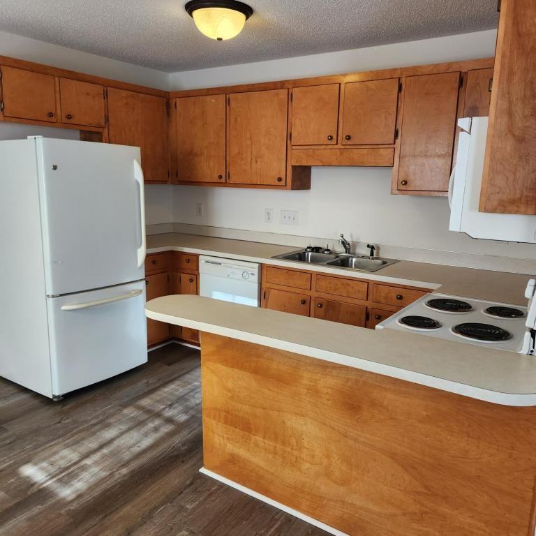 3024 Spring Creek Rd - Photo 4 of 11