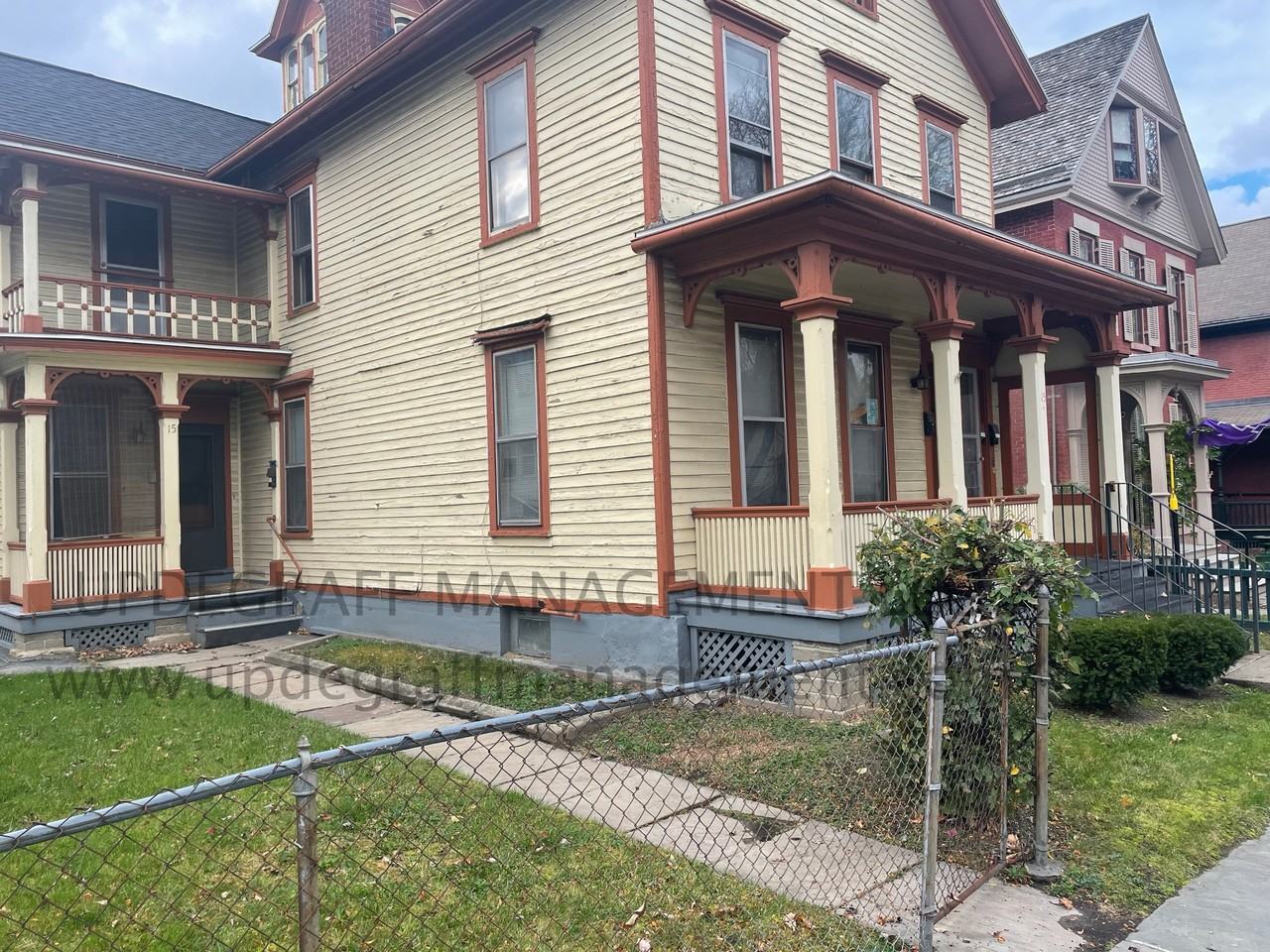 15 Madison St - Photo 3 of 12