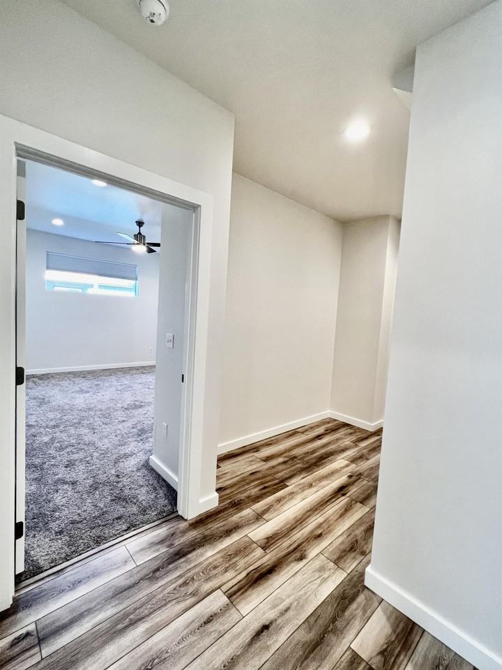 5526 Leiden Ln - Photo 2 of 37