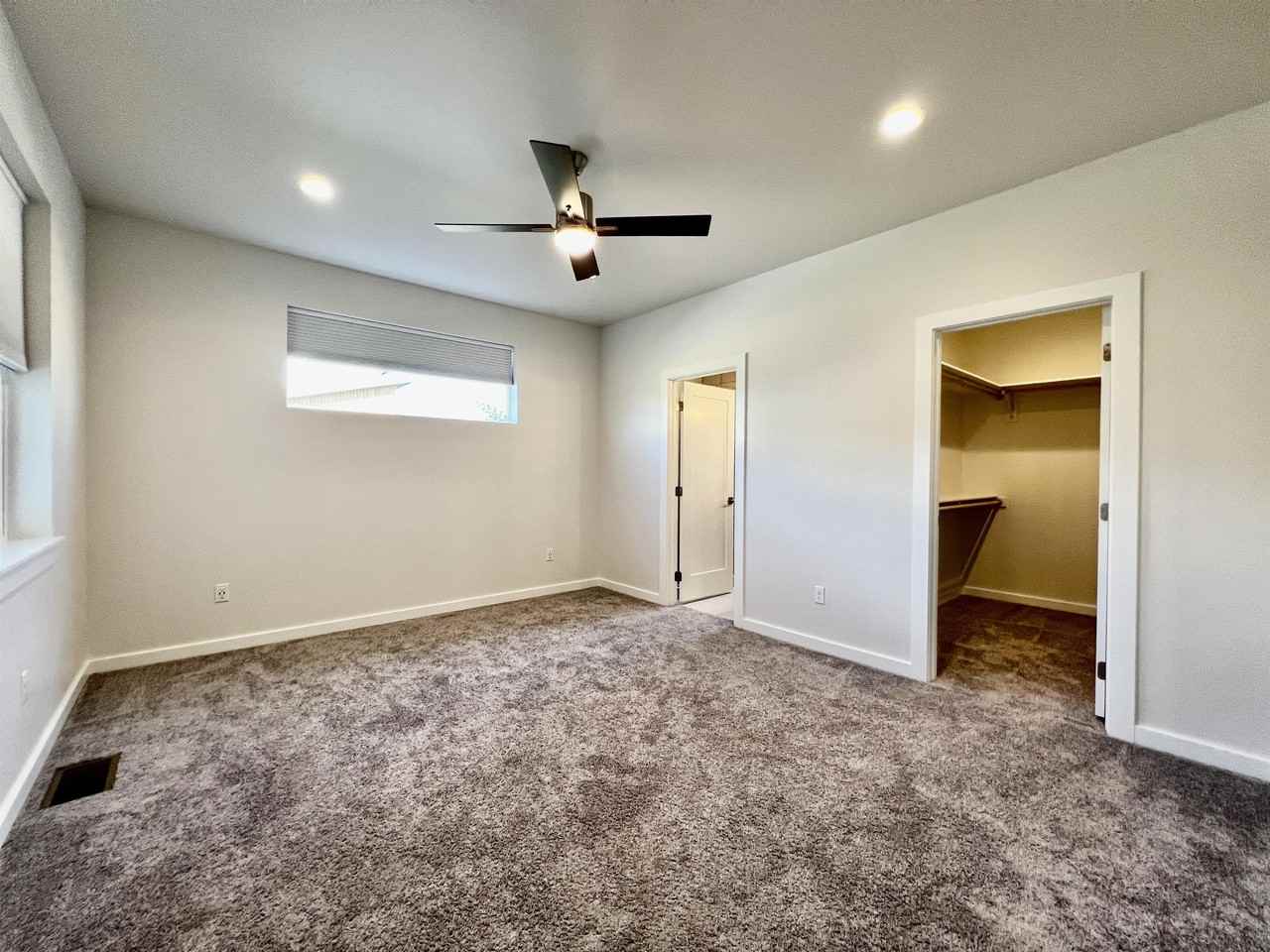 5526 Leiden Ln - Photo 3 of 37