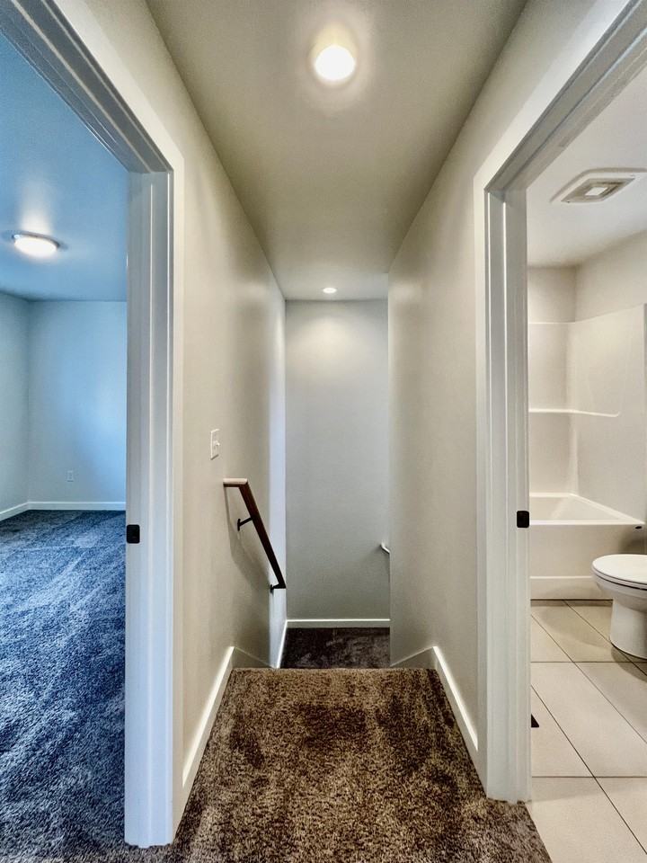 5526 Leiden Ln - Photo 7 of 37