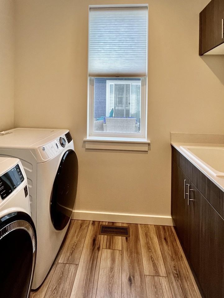 5526 Leiden Ln - Photo 4 of 37