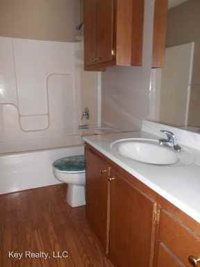 320 Ball St - Photo 3 of 3