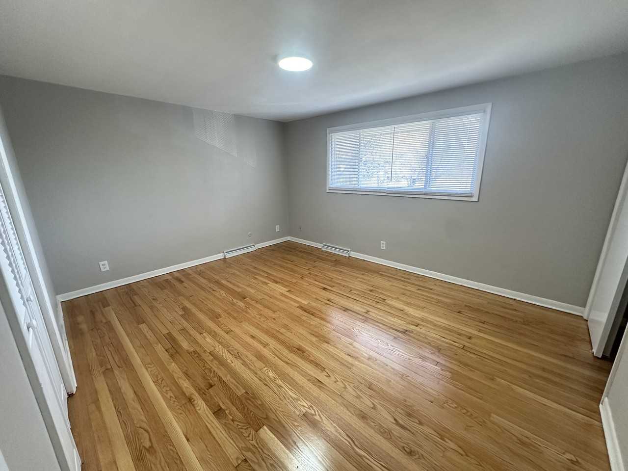 421 Hosmer St #1 - Photo 7 of 12