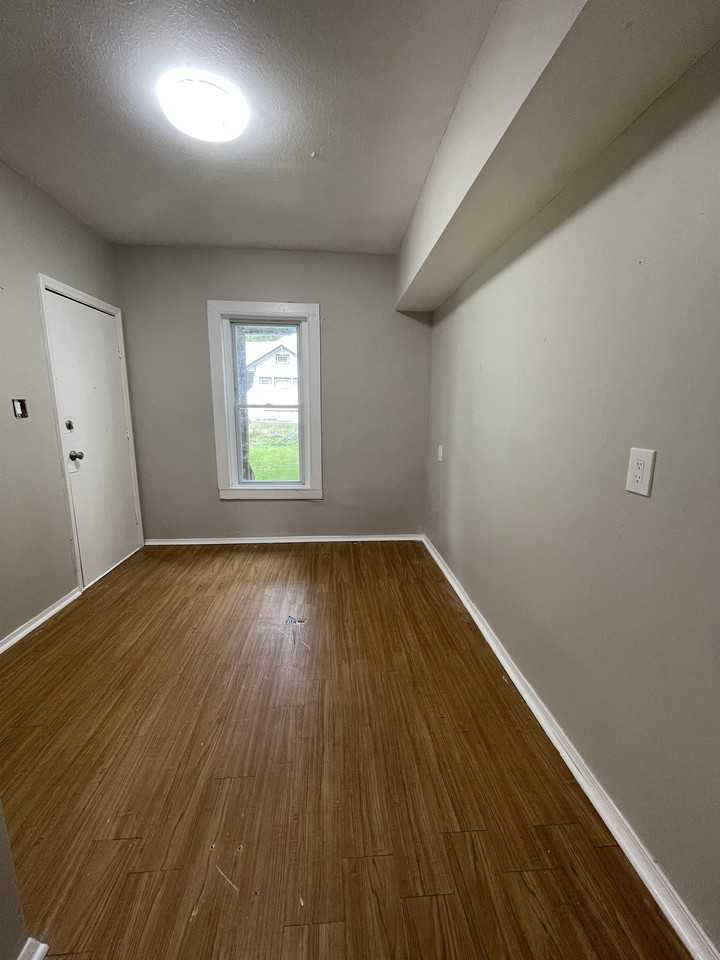 304 North Independence Avenue #2 - Photo 6 of 6