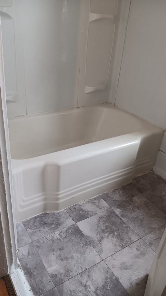 68 Goddard St #1R - Photo 3 of 6