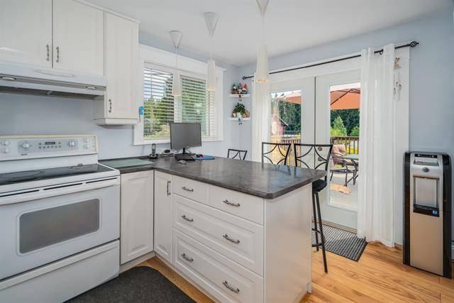 12758 Bell Street - Photo 3 of 24