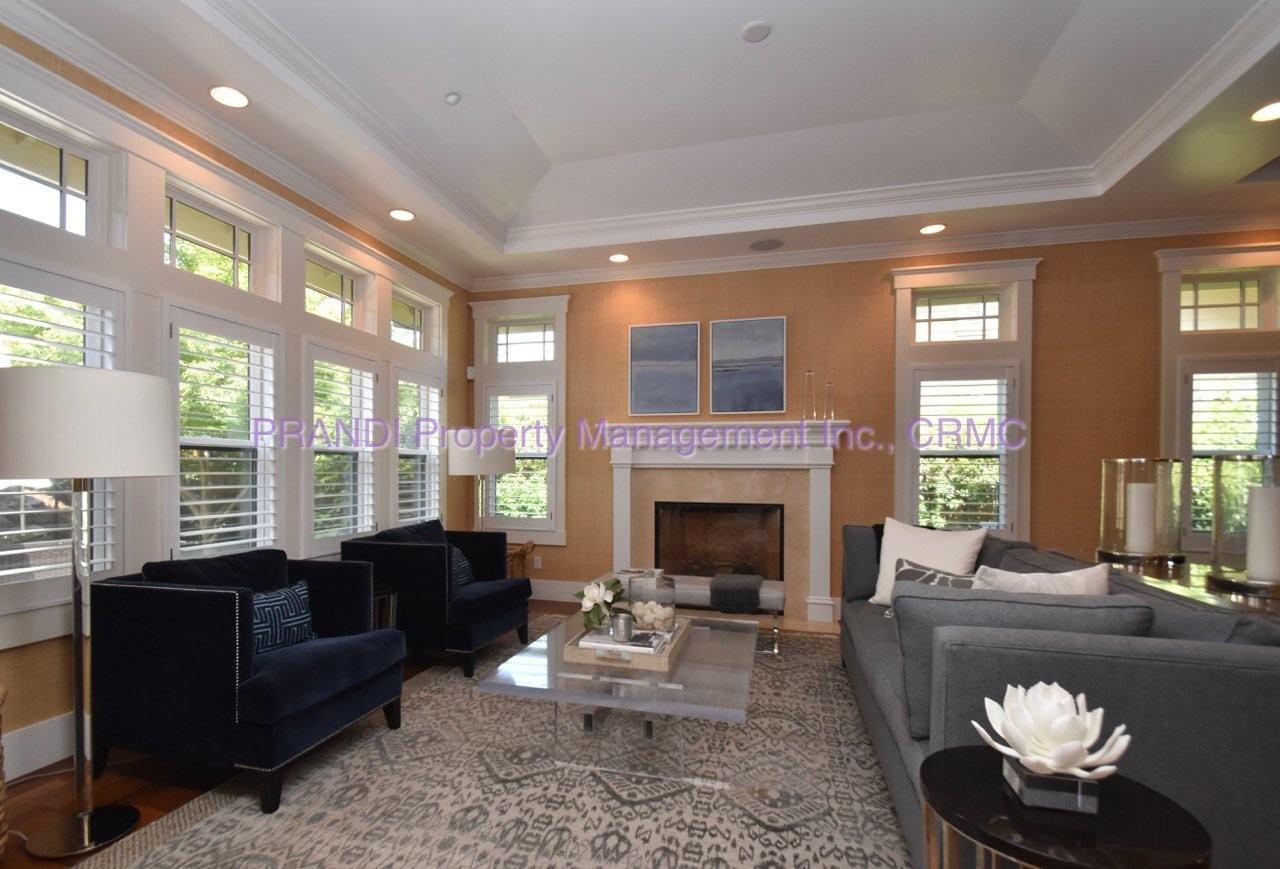 1655 Grand Ave - Photo 3 of 31