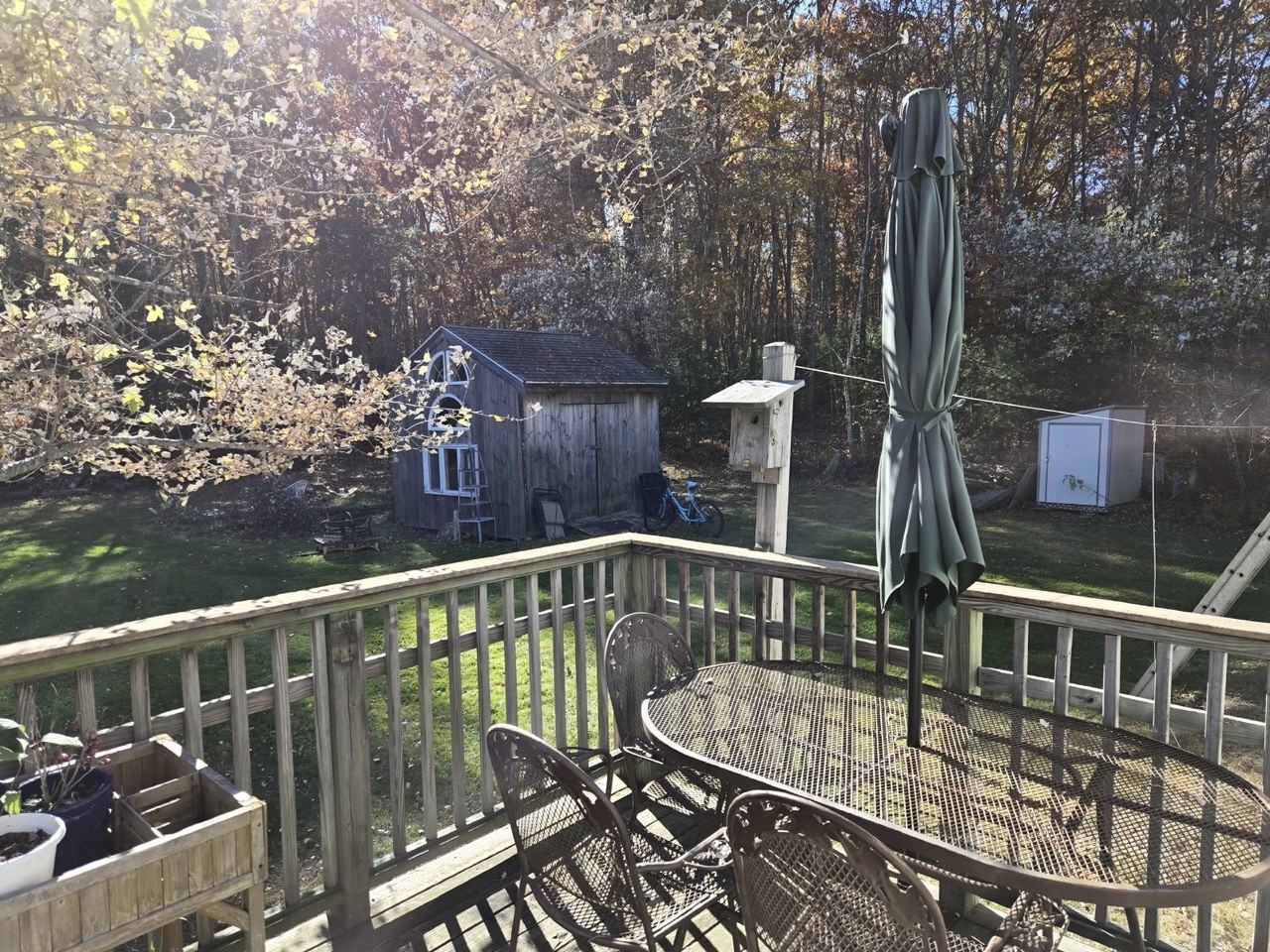 711 Old Post Rd - Photo 3 of 16